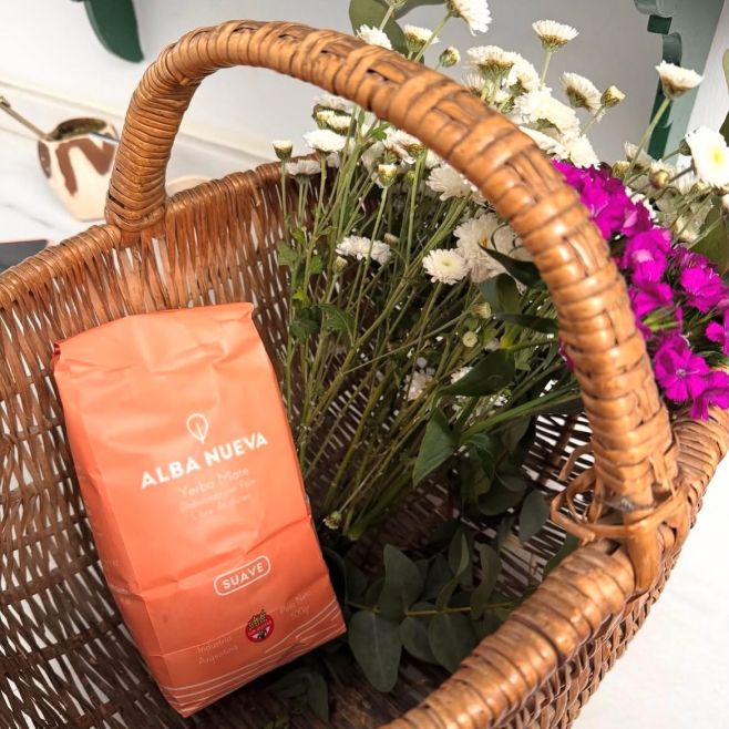 Yerba Mate Alba Nueva Suave 🌿🧉 A gentle blend, a calmer energy, and the kind of smooth sip that reminds you to slow down...