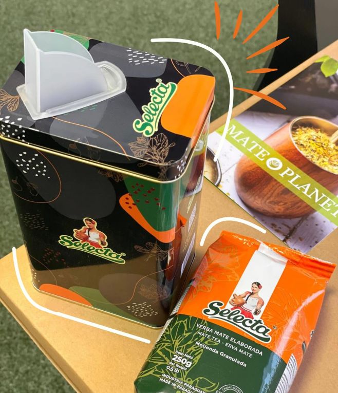 A premium Paraguayan yerba maté by Selecta, now in a sleek metal tin ✨ This traditional blend delivers a rich, slightly...