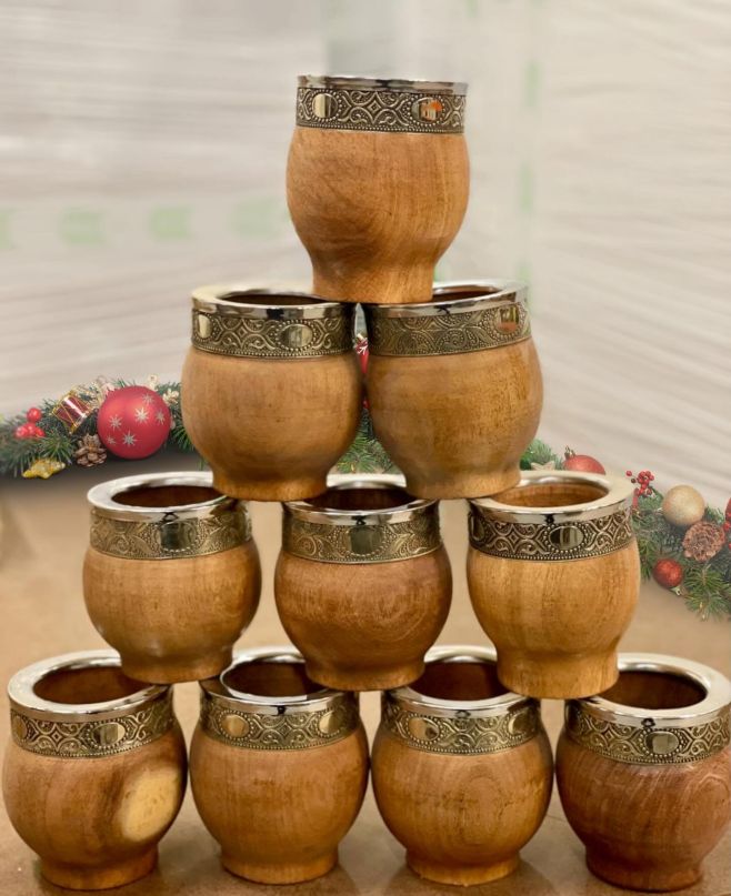 A touch of Christmas magic ✨🧉🎄 ________________ #mateplaneteurope #mateeurope #mateczechrepublic #yerbamateeurope...